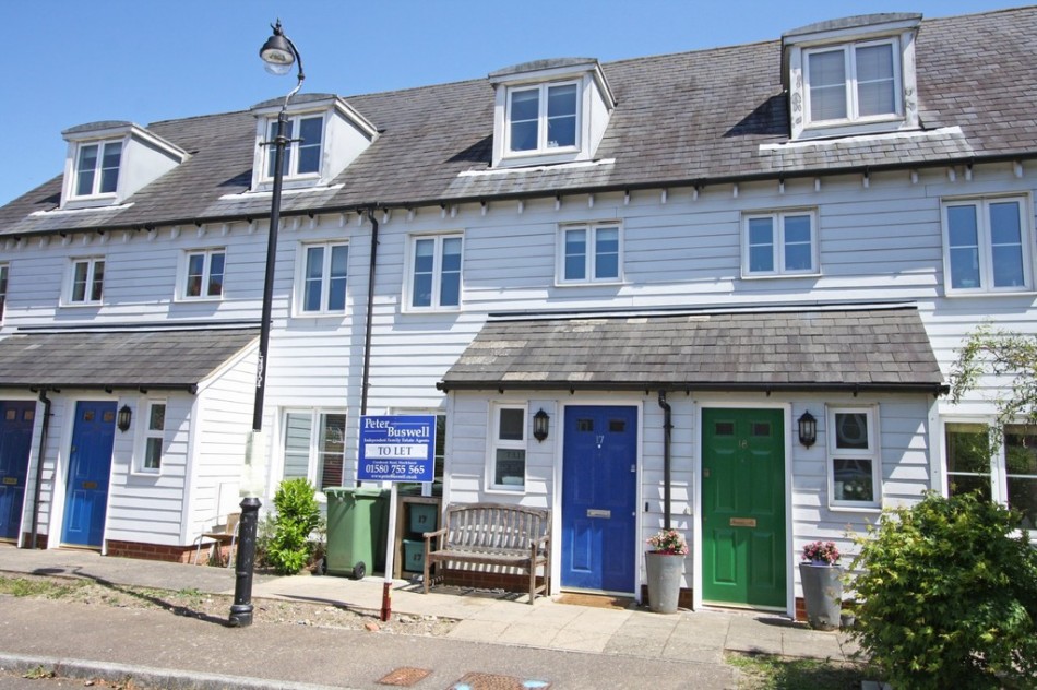 Images for Perfectly Located to The Heart of the Village of Hawkhurst EAID:ef57f983cf4b2a5bbece8a930a878071 BID:1