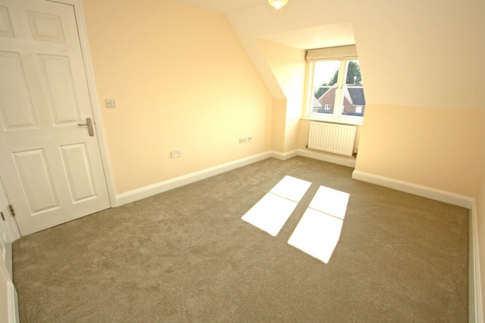 Images for Perfectly Located to The Heart of the Village of Hawkhurst EAID:ef57f983cf4b2a5bbece8a930a878071 BID:1