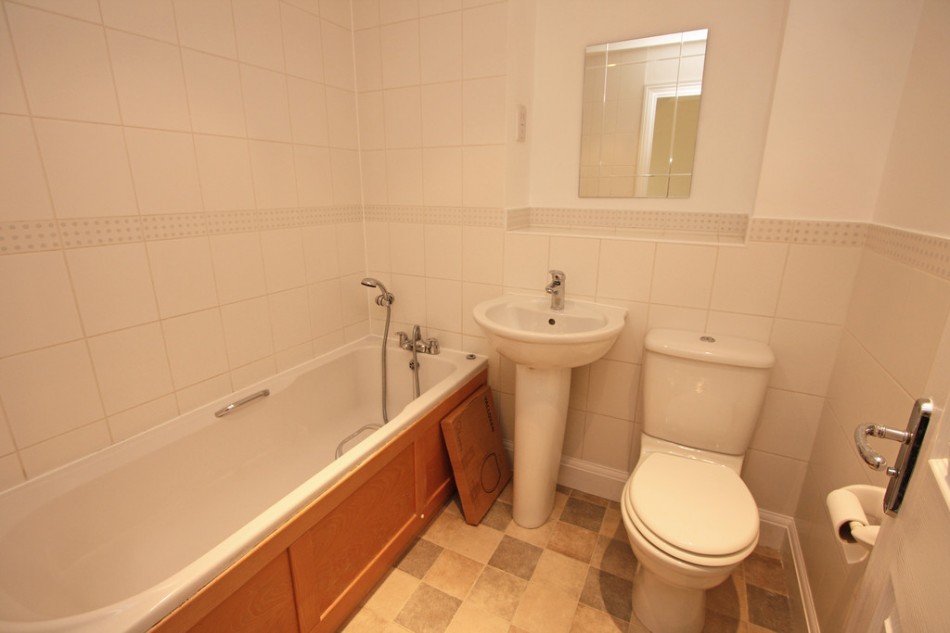 Images for Perfectly Located to The Heart of the Village of Hawkhurst EAID:ef57f983cf4b2a5bbece8a930a878071 BID:1
