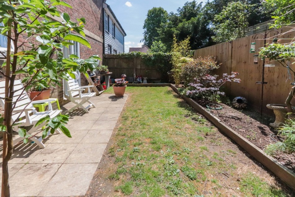 Images for Convenient central location, Hawkhurst EAID:ef57f983cf4b2a5bbece8a930a878071 BID:1