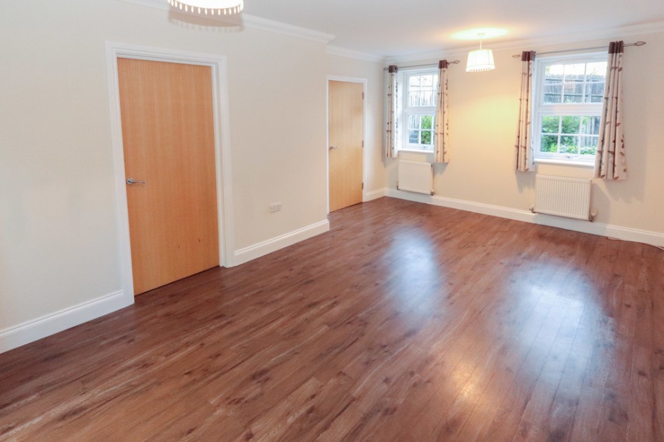 Images for Convenient central location, Hawkhurst EAID:ef57f983cf4b2a5bbece8a930a878071 BID:1