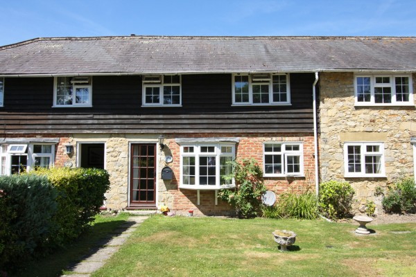 Convenient Central Location in Hawkhurst - EAID:ef57f983cf4b2a5bbece8a930a878071, BID:1