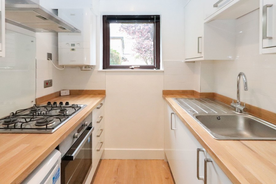 Images for Close to local amenities in Hawkhurst EAID:ef57f983cf4b2a5bbece8a930a878071 BID:1