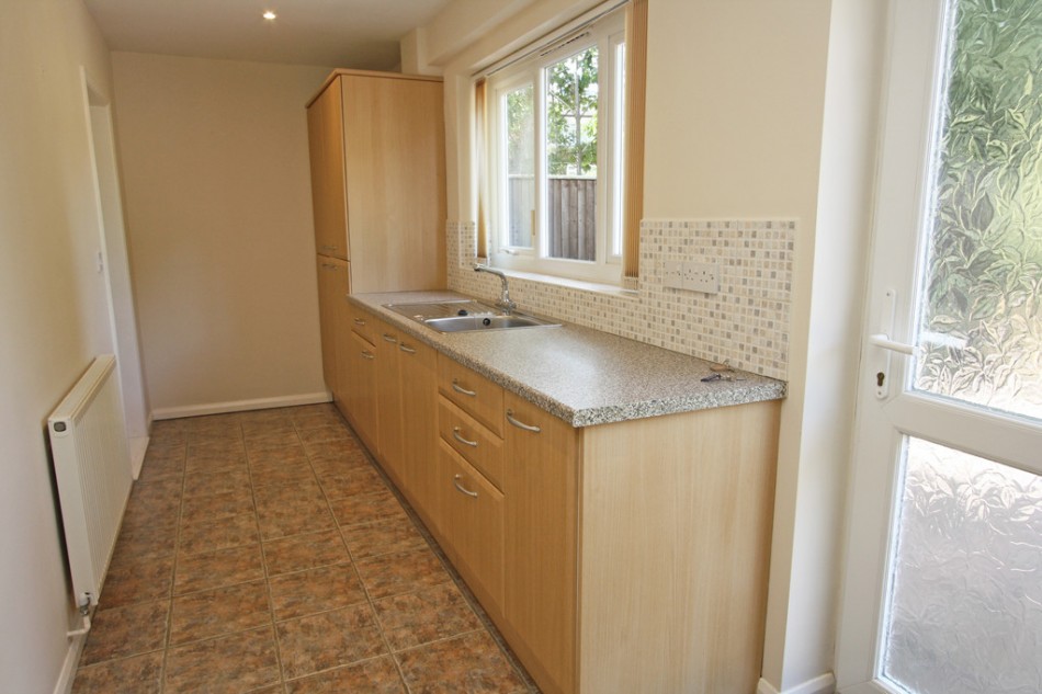 Images for Very Spacious Family Home In Hawkhurst EAID:ef57f983cf4b2a5bbece8a930a878071 BID:1