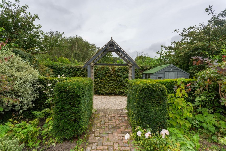 Images for Hawkhurst, Cranbrook EAID:ef57f983cf4b2a5bbece8a930a878071 BID:1