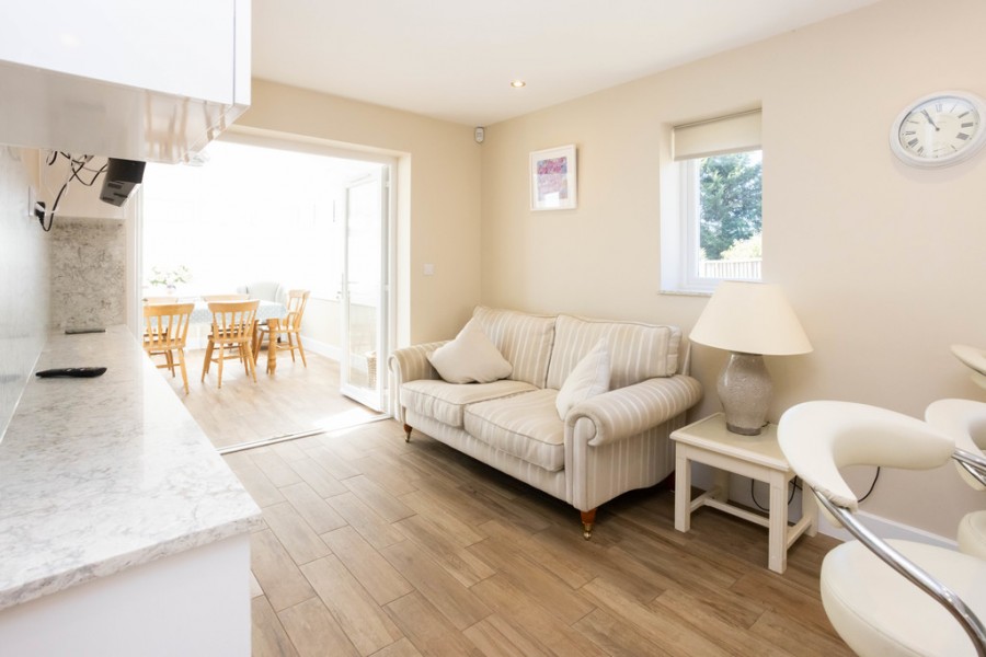 Images for Furnished Detached Family Home In Cranbrook EAID:ef57f983cf4b2a5bbece8a930a878071 BID:1