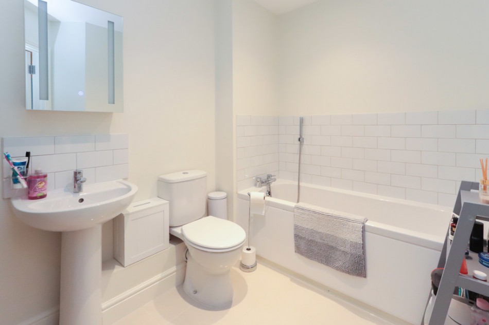 Images for Ground Floor Flat in Hurst Green EAID:ef57f983cf4b2a5bbece8a930a878071 BID:1