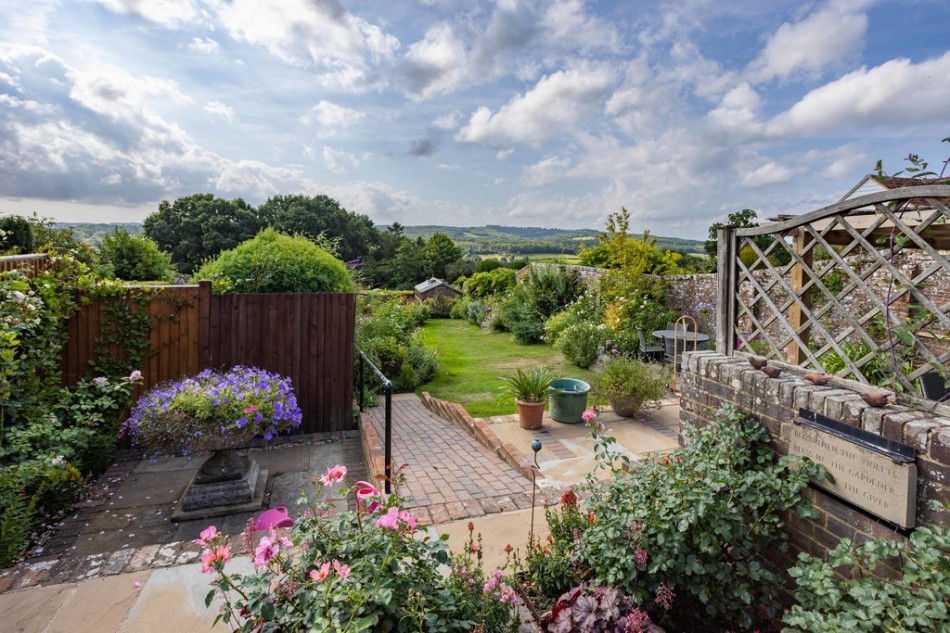 Images for Stunning Country Views in Burwash EAID:ef57f983cf4b2a5bbece8a930a878071 BID:1
