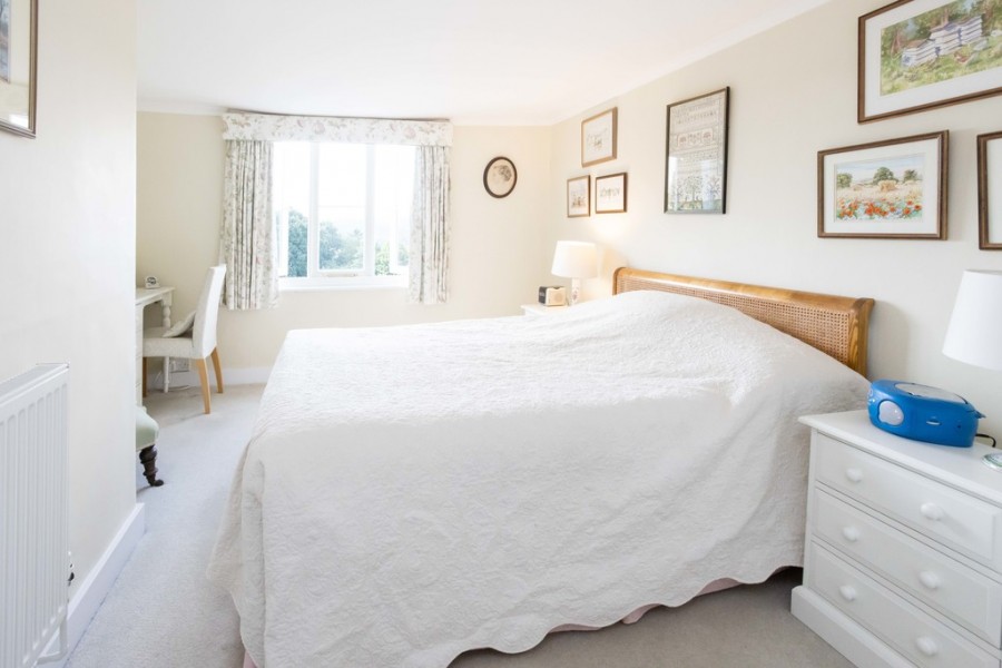Images for Stunning Country Views in Burwash EAID:ef57f983cf4b2a5bbece8a930a878071 BID:1