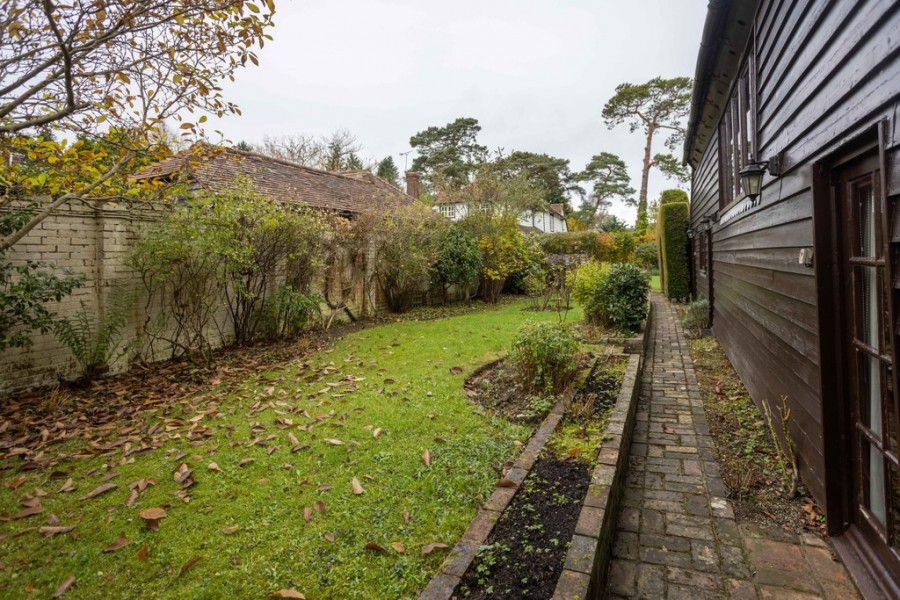 Images for Lane Location In Benenden Village EAID:ef57f983cf4b2a5bbece8a930a878071 BID:1