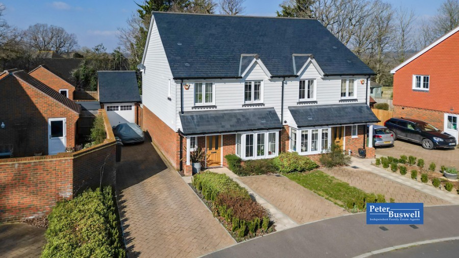 Images for Level Walking Distance to Shops in Hawkhurst EAID:ef57f983cf4b2a5bbece8a930a878071 BID:1