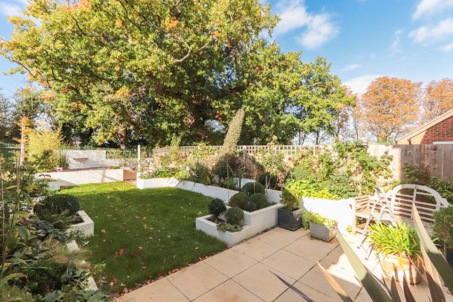 Images for Level Walking Distance to Shops in Hawkhurst EAID:ef57f983cf4b2a5bbece8a930a878071 BID:1