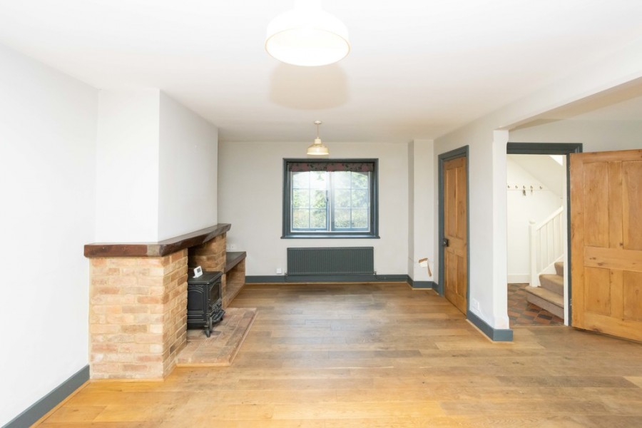 Images for Available With No Chain in Hawkhurst EAID:ef57f983cf4b2a5bbece8a930a878071 BID:1