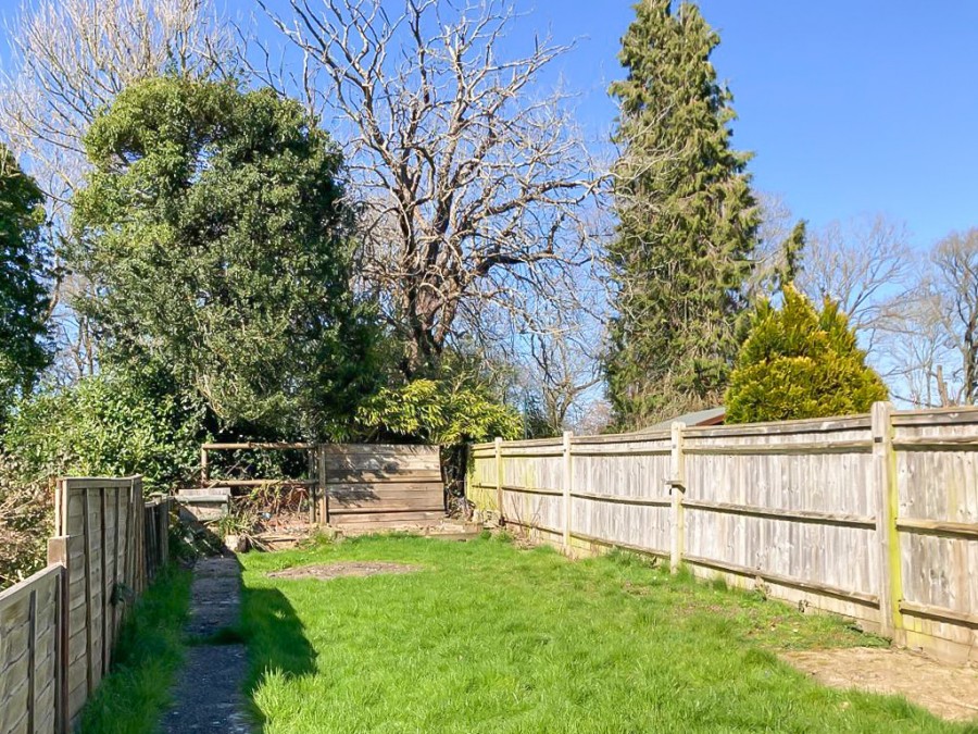 Images for Available with No Chain in Etchingham EAID:ef57f983cf4b2a5bbece8a930a878071 BID:1
