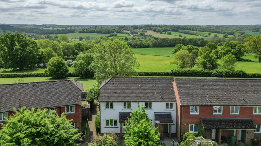 Images for With Extensive Countryside Views In Goudhurst EAID:ef57f983cf4b2a5bbece8a930a878071 BID:1