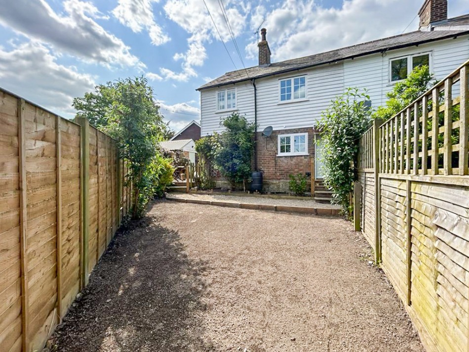 Images for Three Bedroom Cottage In Kilndown EAID:ef57f983cf4b2a5bbece8a930a878071 BID:1
