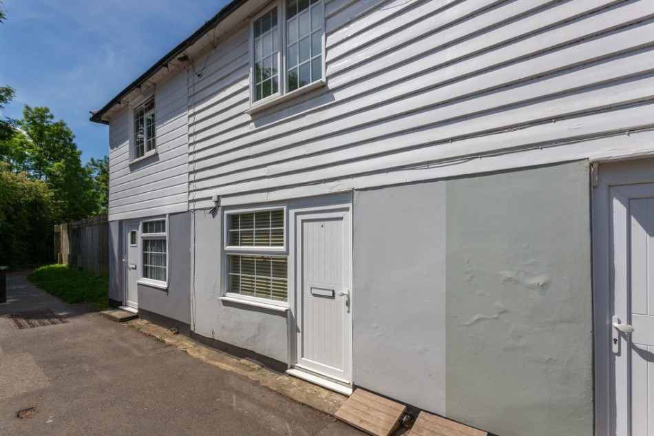 Images for A Very Short Stroll to Cranbrook High Street EAID:ef57f983cf4b2a5bbece8a930a878071 BID:1