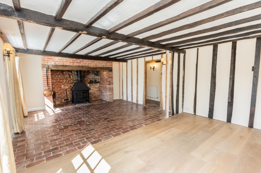 Images for Stunning Cottage In The Heart Of Sandhurst EAID:ef57f983cf4b2a5bbece8a930a878071 BID:1