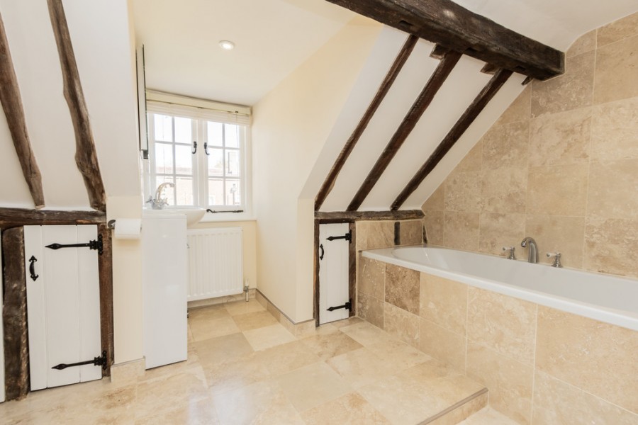 Images for Stunning Cottage In The Heart Of Sandhurst EAID:ef57f983cf4b2a5bbece8a930a878071 BID:1