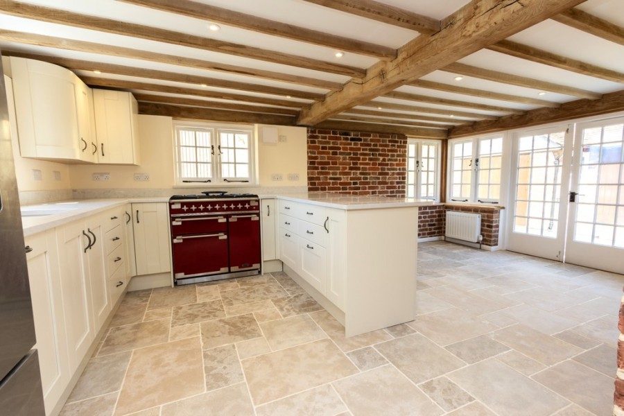 Images for Stunning Cottage In The Heart Of Sandhurst EAID:ef57f983cf4b2a5bbece8a930a878071 BID:1