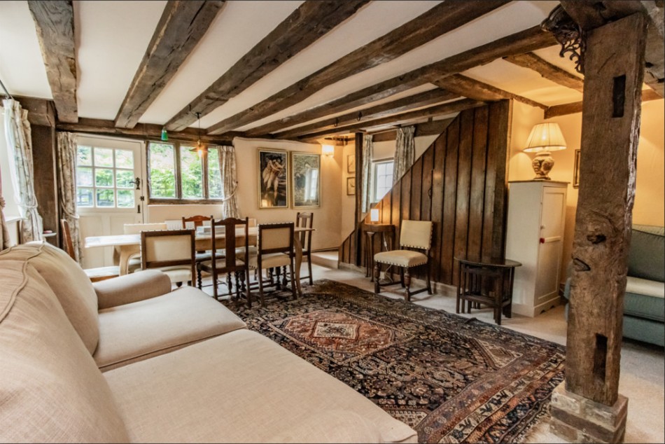 Images for Four Bedroom Cottage In The Heart Of Biddenden EAID:ef57f983cf4b2a5bbece8a930a878071 BID:1