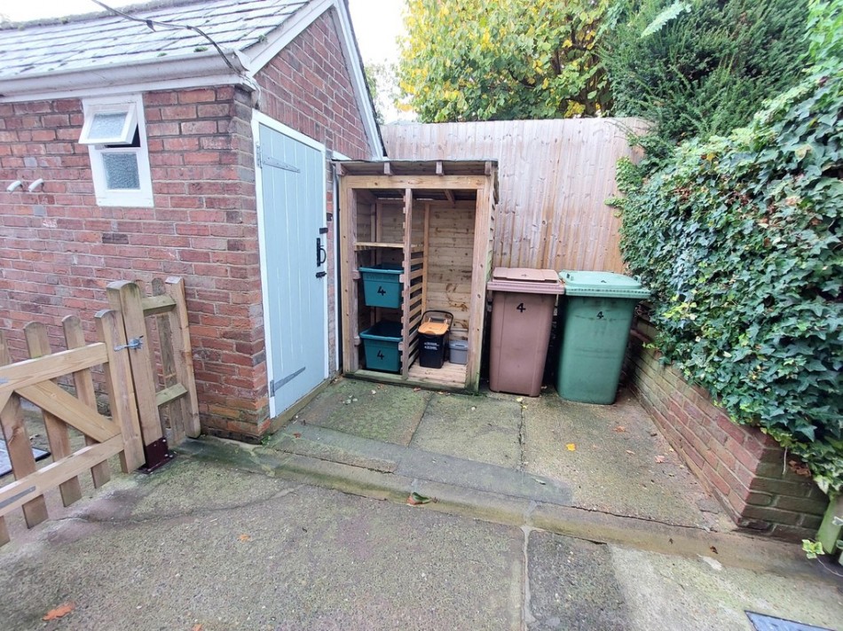 Images for Immaculately Presented Cottage in Kilndown EAID:ef57f983cf4b2a5bbece8a930a878071 BID:1