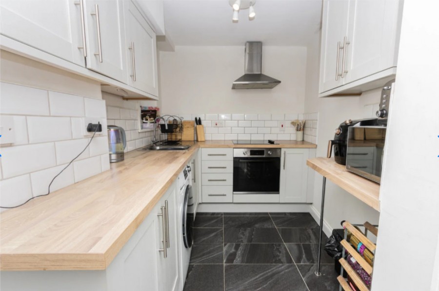 Images for Located in the Heart of Hawkhurst EAID:ef57f983cf4b2a5bbece8a930a878071 BID:1