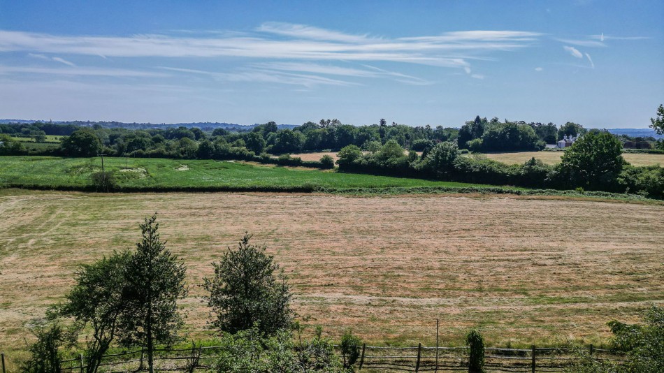 Images for No Onward Chain in Hawkhurst EAID:366206731 BID:bid