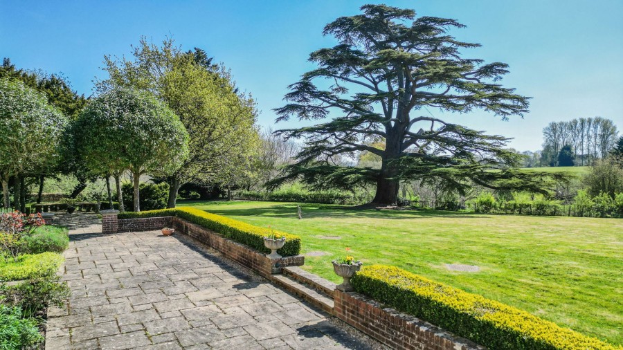 Images for No Onward Chain in Hawkhurst EAID:366206731 BID:bid