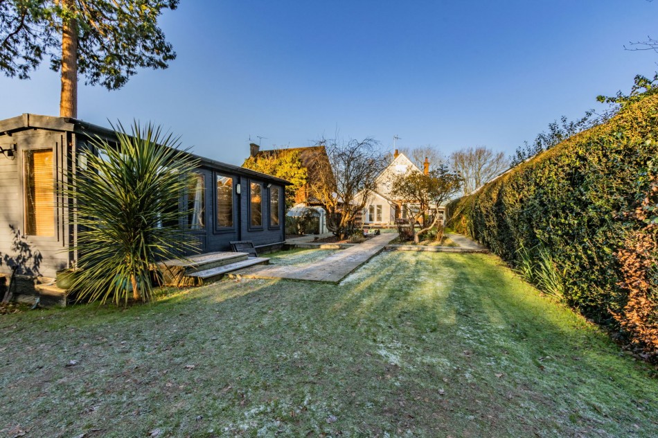 Images for Set On 1/4 Of An Acre In Sissinghurst EAID:366206731 BID:bid