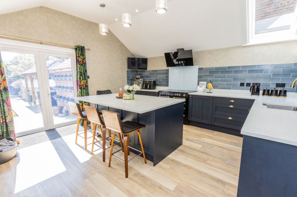 Images for Set On 1/4 Of An Acre In Sissinghurst EAID:366206731 BID:bid