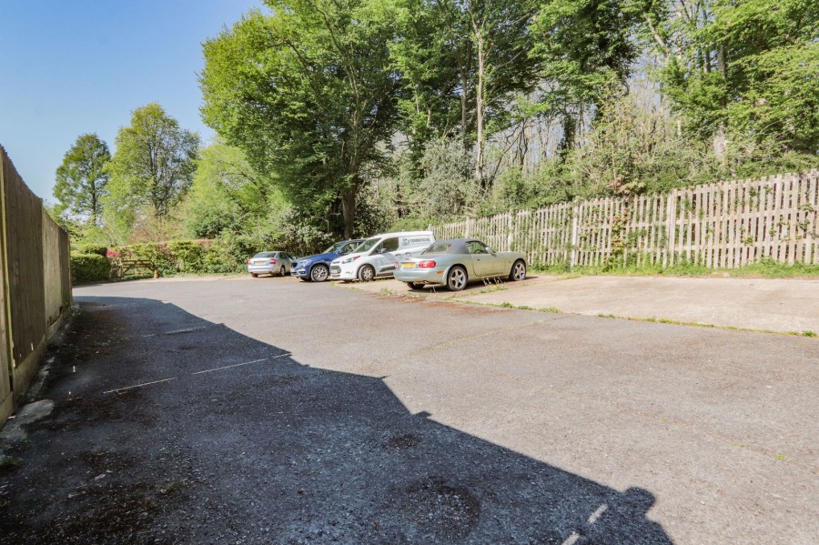 Images for Situated Next To Burgh Woods in Hurst Green EAID:366206731 BID:bid