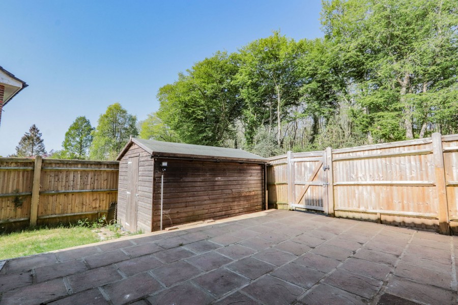 Images for Situated Next To Burgh Woods in Hurst Green EAID:366206731 BID:bid