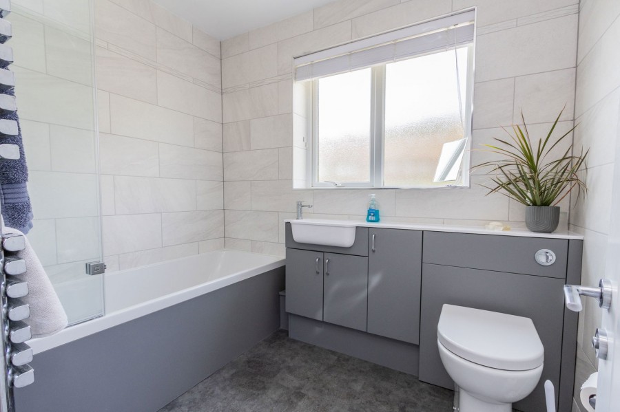 Images for 1.4 Miles From Etchingham Train Station in Hurst Green EAID:366206731 BID:bid