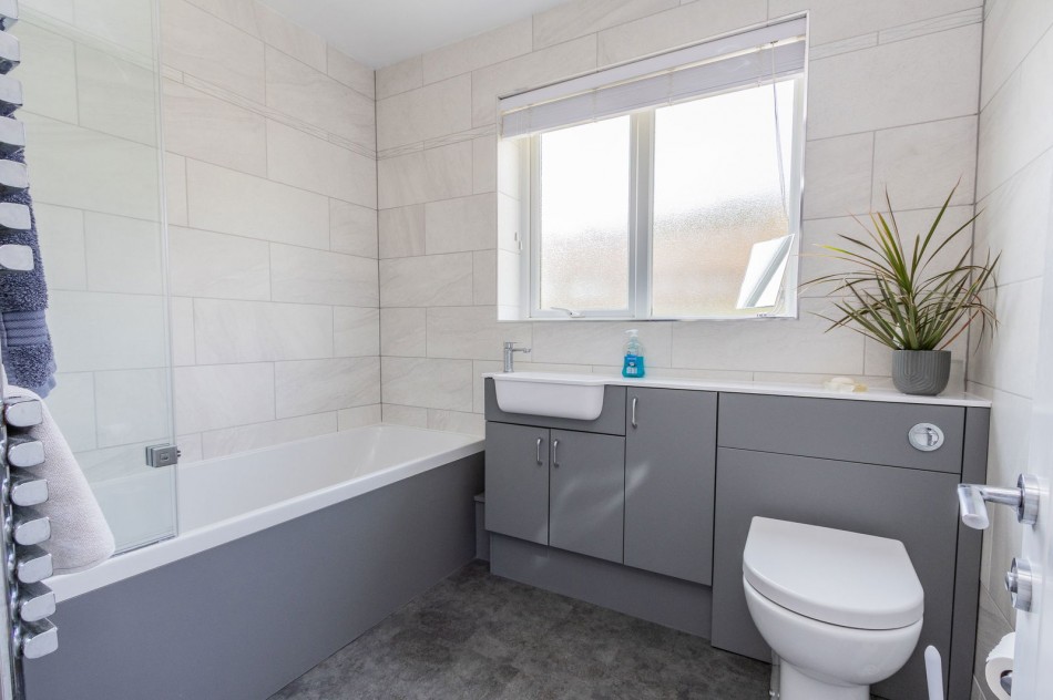 Images for 1.4 Miles From Etchingham Train Station in Hurst Green EAID:366206731 BID:bid