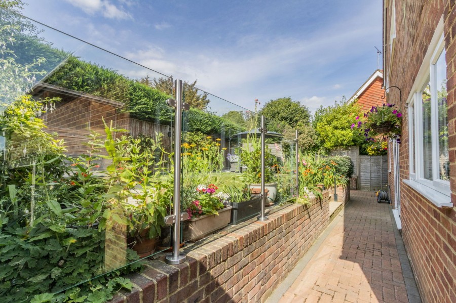Images for 1.4 Miles From Etchingham Train Station in Hurst Green EAID:366206731 BID:bid