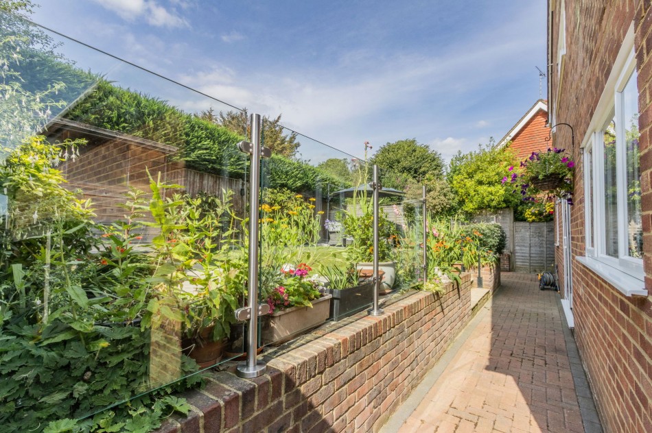 Images for 1.4 Miles From Etchingham Train Station in Hurst Green EAID:366206731 BID:bid