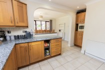 Images for Available With No Onward Chain in Staplecross