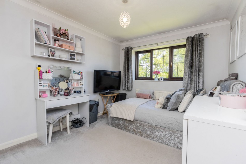 Images for Weald View, Staplecross EAID:366206731 BID:bid