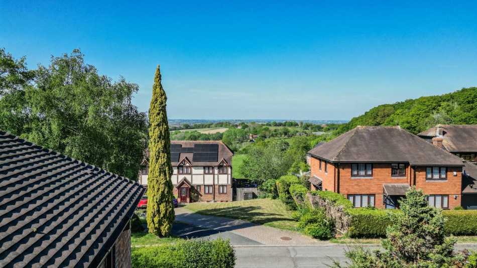 Images for Weald View, Staplecross EAID:366206731 BID:bid