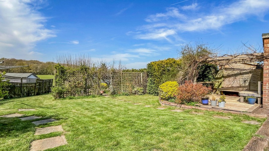 Images for With Stunning Countryside Views in Bodiam EAID:366206731 BID:bid