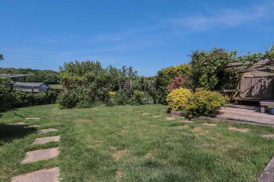 Images for With Stunning Countryside Views in Bodiam EAID:366206731 BID:bid