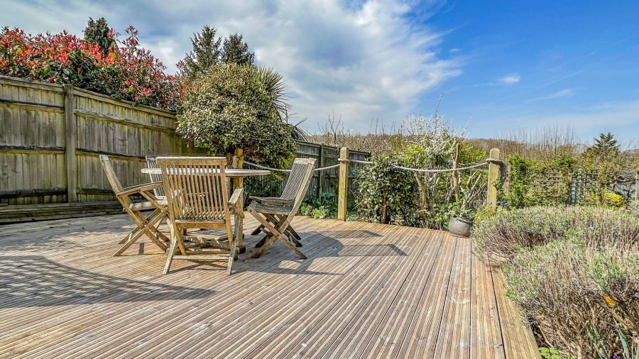 Images for With Stunning Countryside Views in Bodiam EAID:366206731 BID:bid