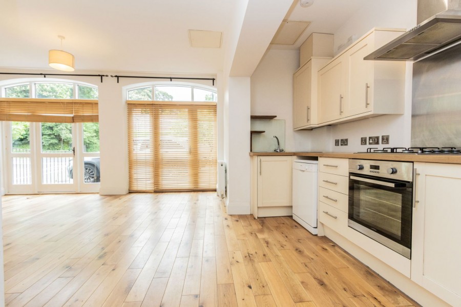 Images for Ground Floor Flat With No Onward Chain In Hurst Green EAID:366206731 BID:bid
