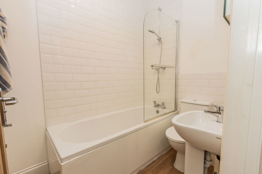 Images for Ground Floor Flat With No Onward Chain In Hurst Green EAID:366206731 BID:bid