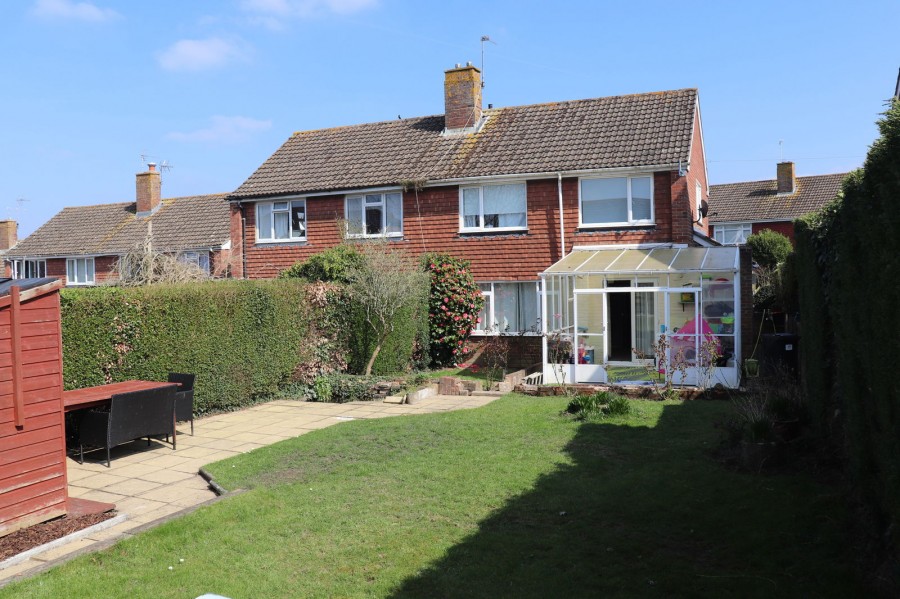 Images for With A South West Facing Garden In Sandhurst EAID:366206731 BID:bid