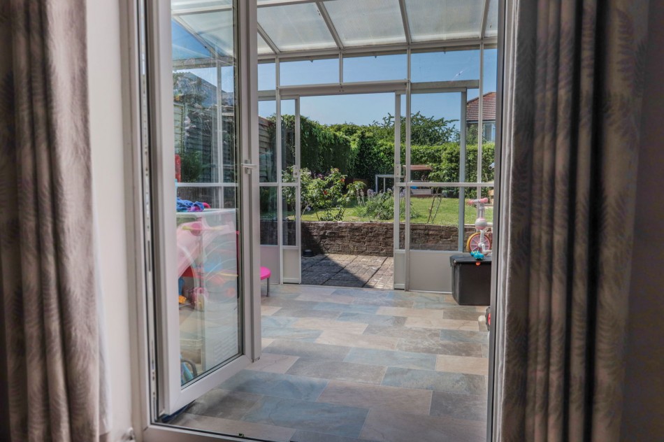 Images for With A South West Facing Garden In Sandhurst EAID:366206731 BID:bid