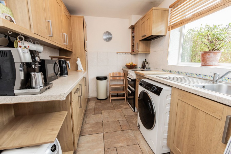 Images for With A South West Facing Garden In Sandhurst EAID:366206731 BID:bid