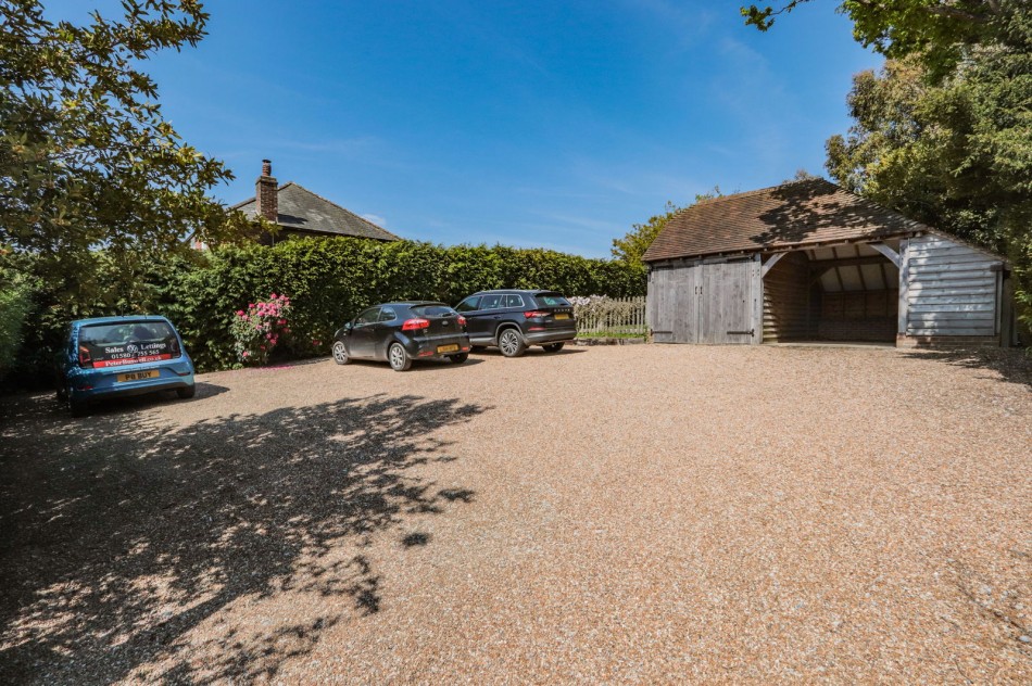 Images for In Hawkhurst With Views Towards Bedgebury Forest EAID:366206731 BID:bid