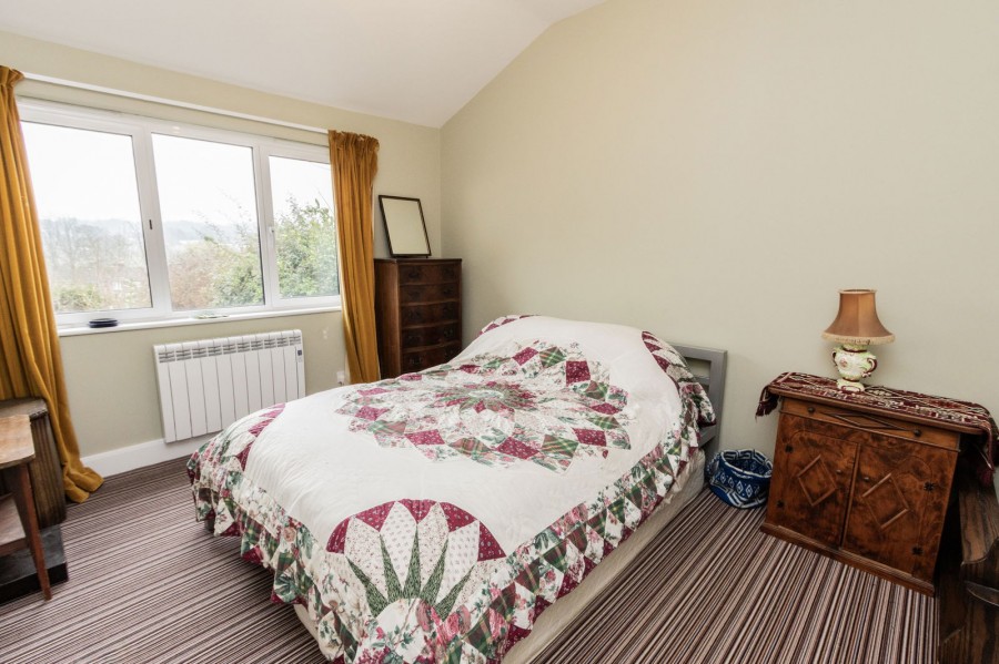 Images for Available With No Onward Chain in Bodiam EAID:366206731 BID:bid